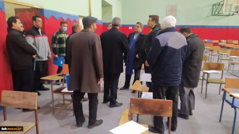بازدید دکتر خسرویان و هیئت همراه از روند برگزاری امتحانات پایان ترم از دانشکده فنی و حرفه ای انقلاب اسلامی
 3