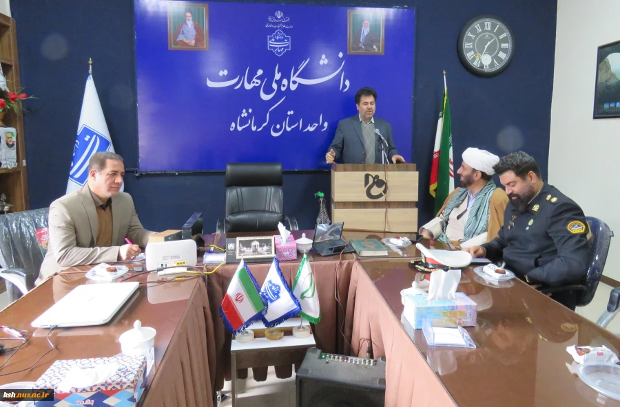 برگزاری محفل شعر خوانی به مناسبت مبعث حضرت رسول(ص)  در دانشگاه ملی مهارت استان کرمانشاه 2