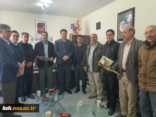 به مناسبت میلاد امام حسین (ع) و روز پاسدار انجام شد:
دیدار ریاست و مسئولین دانشگاه ملی مهارت استان با اعضای بسیج اساتید
 2