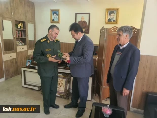 به مناسبت میلاد امام حسین (ع) و روز پاسدار انجام شد:
دیدار ریاست و مسئولین دانشگاه ملی مهارت استان با اعضای بسیج اساتید
 5