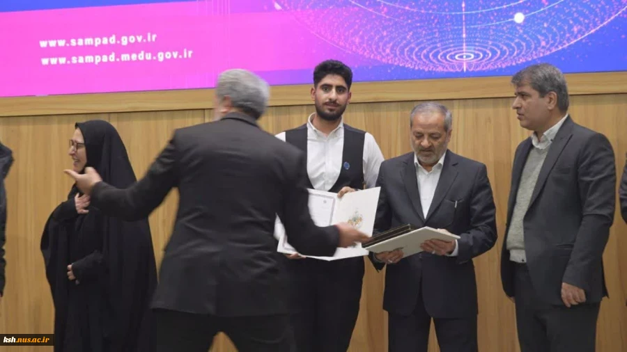 تقدیر از دانشجوی دانشگاه ملی مهارت استان کرمانشاه در جشنواره ملی خوارزمی   2