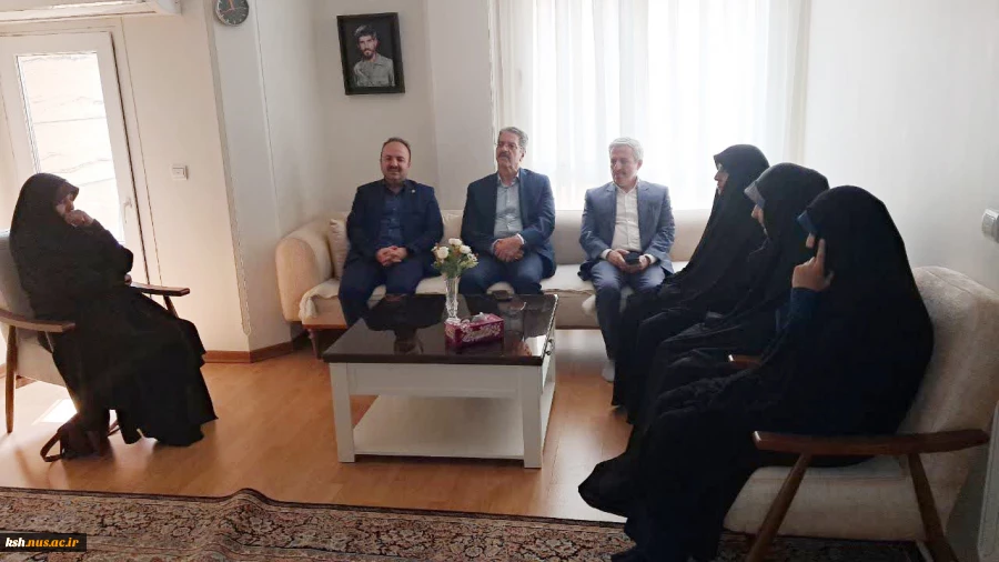همزمان با گرامی‌داشت روز شهدا:
دیدار و گفت‌وگوی رئیس دانشگاه ملی مهارت با خانواده معزز شهدای گرانقدر، شهید کاتوزیان و شهیدان علی و فرهاد شاهچراغی 2