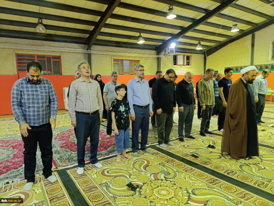 برپایی نمازجماعت در موکب شهید تهرانی مقدم کرمانشاه 7