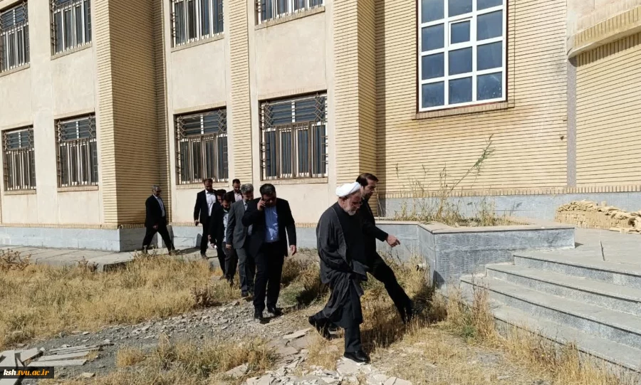 بازدید نماینده، فرماندار و جمعی از مسئولین دستگاه های اجرایی شهرستان کنگاور از پروژه آموزشکده ملی مهارت این شهر 3