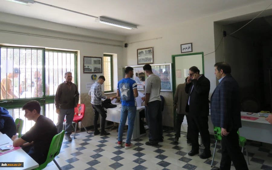 بازدید ریاست دانشگاه ملی مهارت استان از روند ثبت نام پذیرفته شدگان  2