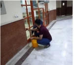 در راستای ایجاد حس مسئولیت پذیری و توجه به بهداشت محیط صورت گرفت: 
مشارکت داوطلبانه دانشجویان خوابگاه آموزشکده ملی مهارت شماره دو کرمانشاه در نظافت خوابگاه
 2