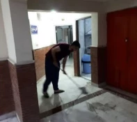 در راستای ایجاد حس مسئولیت پذیری و توجه به بهداشت محیط صورت گرفت: 
مشارکت داوطلبانه دانشجویان خوابگاه آموزشکده ملی مهارت شماره دو کرمانشاه در نظافت خوابگاه
 2