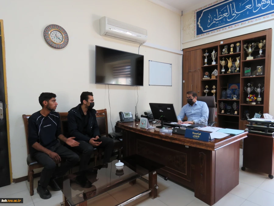 برگزاری برنامه هفتگی ملاقات عمومی دکتر شاپور ابراهیمی سرپرست دانشگاه ملی مهارت استان کرمانشاه 5