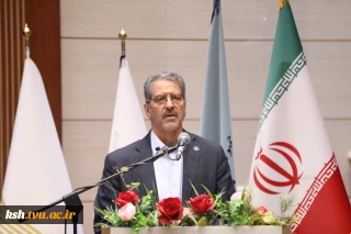 رئیس دانشگاه ملی مهارت در آیین افتتاحیه سومین همایش ملی مهارت‌افزایی، هدایت شغلی و صلاحیت حرفه‌ای در آموزش عالی کشور:
جامعه امروز نیازمند تبدیل دانش به توانایی است/ ناترازی بین مدرک و مهارت چالشی مهم در کشور است و چاره آن تربیت تکنیسین‌ توانمند است