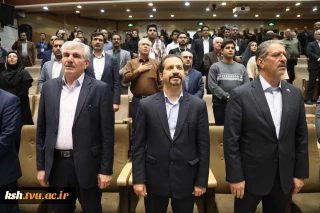 رئیس دانشگاه ملی مهارت در آیین اختتامیه سومین همایش ملی مهارت‌افزایی، هدایت شغلی و صلاحیت حرفه‌ای در آموزش عالی کشور:
امروز مهارت نه یک انتخاب بلکه یک ضرورت اجتناب‌ناپذیر است/ مسیر توسعه اقتصادی کشور از تربیت نیروهای توانمند و اشتغال‌پذیر می‌گذرد/ جوانان در دانشگاه ملی مهارت علاوه بر این که می‌دانند، می‌توانند و این یعنی آوردن دانش به صحنه عمل