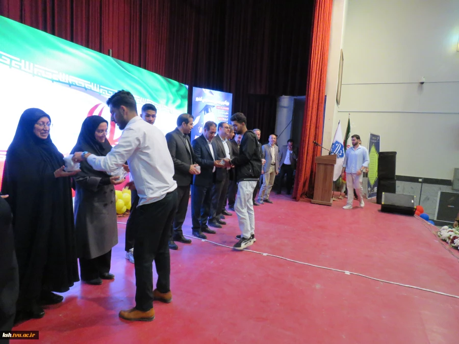 برای اولین بار از زمان تاسیس دانشگاه صورت گرفت:
برگزاری اردو یک روزه و جشن استقبال از دانشجویان نو ورود دانشگاه ملی مهارت استان کرمانشاه 17