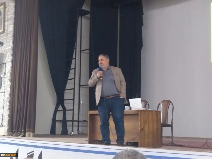 برگزاری کارگاه آشنایی با قوانین آموزشی در دانشگاه ملی مهارت استان کرمانشاه 3