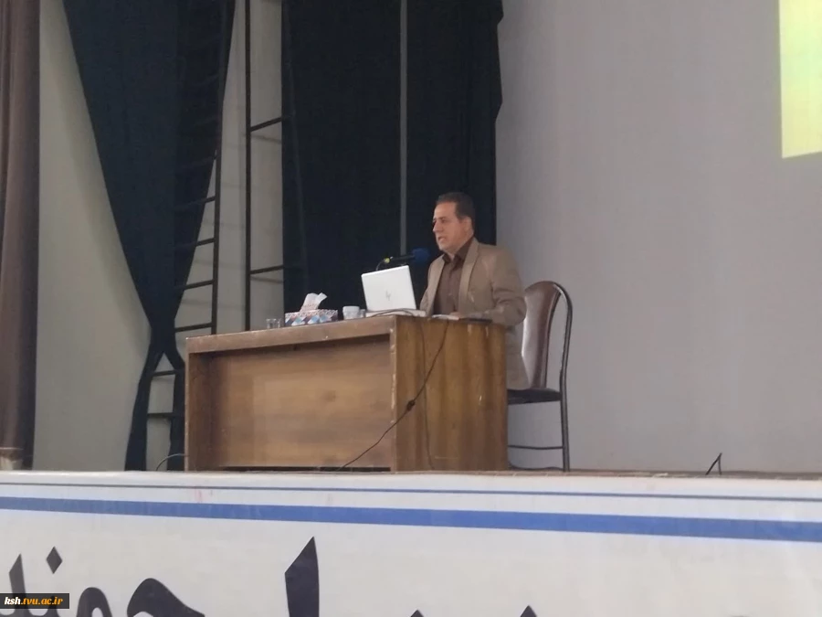 برگزاری کارگاه آشنایی با قوانین آموزشی در دانشگاه ملی مهارت استان کرمانشاه 4