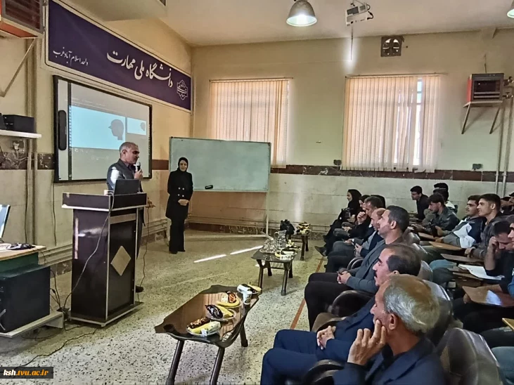 برگزاری کارگاه “تغییر مسیر از بیکاری به کارآفرینی” در آموزشکده ملی مهارت اسلام آبادغرب