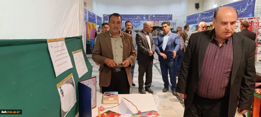 بازدید مدیرکل دفتربرنامه ریزی، بودجه و تحول اداری استانداری کرمانشاه از نمایشگاه پژوهش و فناوری اسلام آبادغرب 14