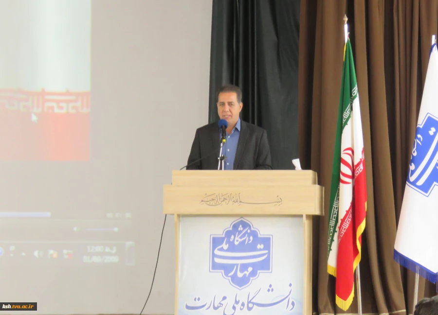 با همکاری معاونت علمی پژوهشی بسیج دانشجویی :
جشن بزرگ راه مهندسی در دانشگاه ملی مهارت استان کرمانشاه برگزار شد
 2