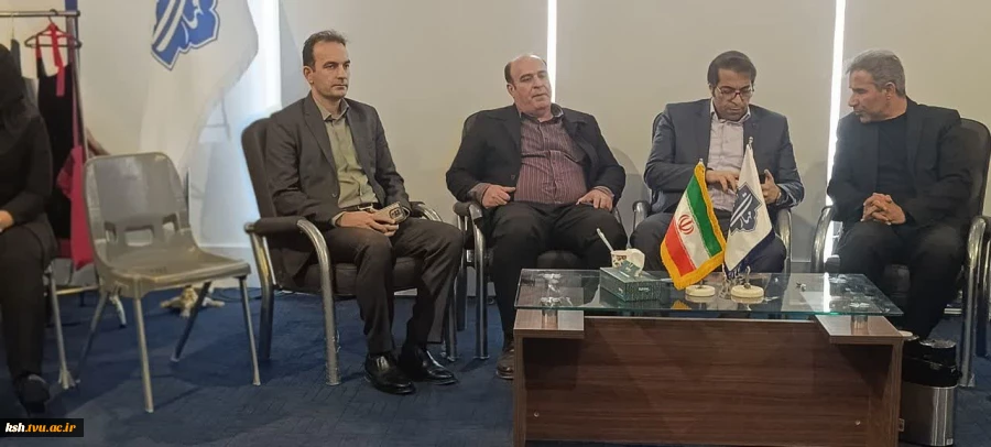 بازدیدمدیرکل توسعه مدیریت و منابع استانداری کرمانشاه از غرفه دانشگاه ملی مهارت استان کرمانشاه 2