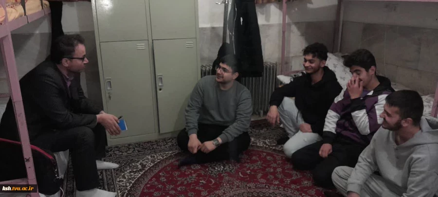 حضور مشاور دانشگاه در خوابگاه آزادگان آموزشکده ملی مهارت پسران شماره1 3