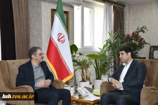 رئیس دانشگاه ملی مهارت در دیدار با استاندار کردستان:
توسعه اقتصادی نه از مسیر تولید مدرک، بلکه از مجرای آموزش‌های مهارتی می‌گذرد