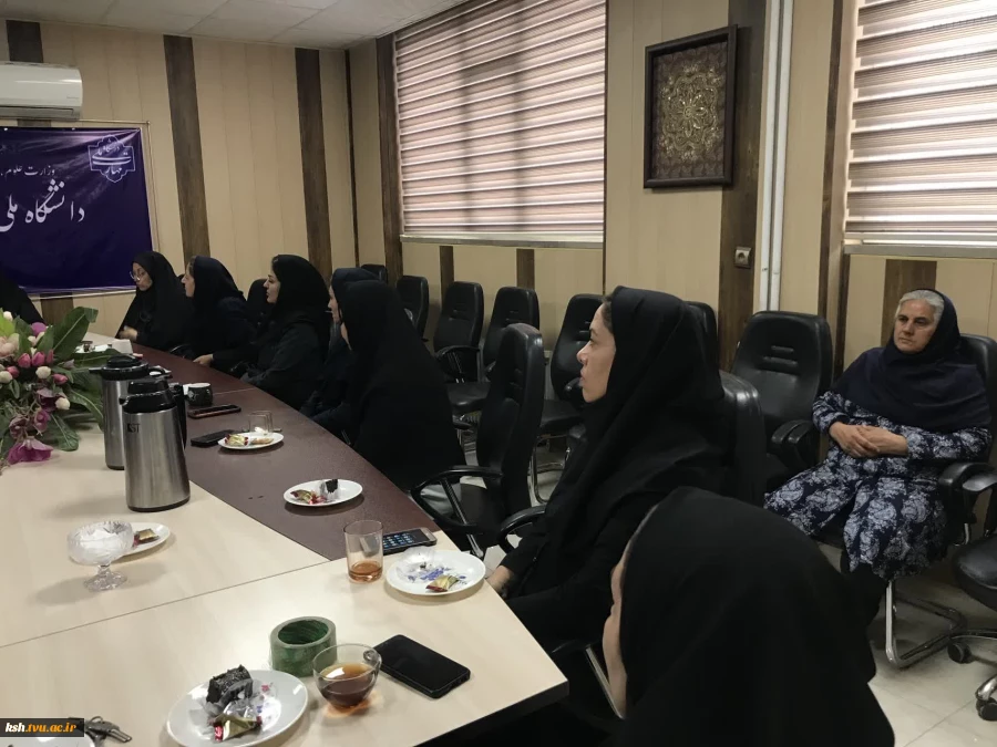 برگزاری مراسم گرامی داشت مقام معلم در آموزشکده های ملی مهارت استان کرمانشاه 6