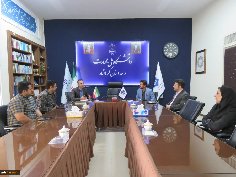 برگزاری جلسه مدیران گروه و مدرسان درس پروژه رشته کامپیوتر دانشگاه ملی مهارت استان کرمانشاه 3