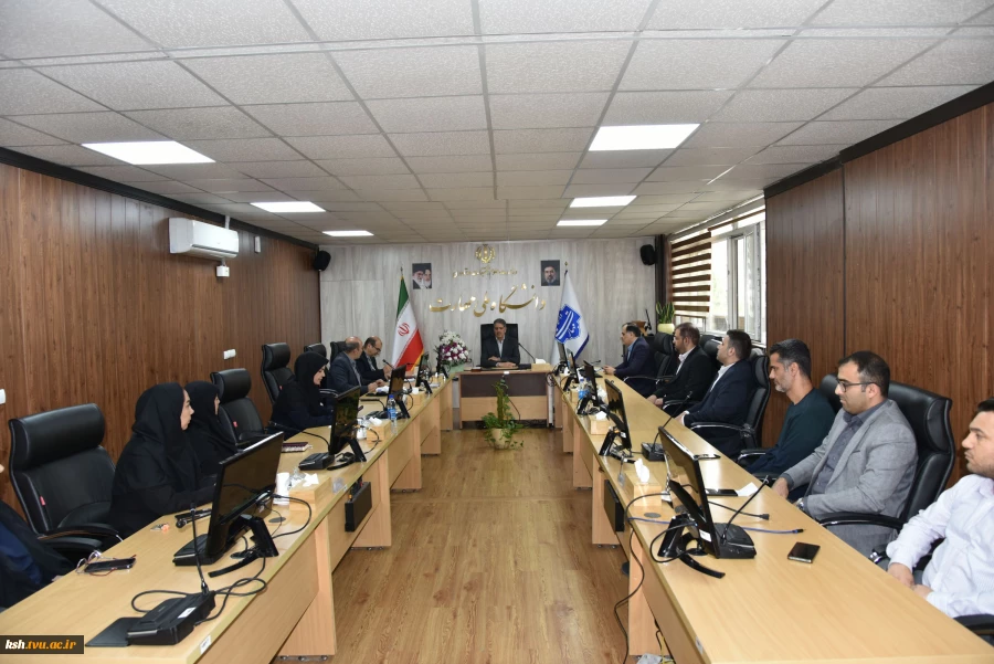 دیدار کارکنان حوزه ریاست، روابط عمومی و هماهنگی امور مجلس و استان‌ها با ریاست دانشگاه ملی مهارت 2
