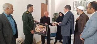 دیدار ریاست و کارکنان آموزشکده ملی مهارت اسلام آباد غرب با خانواده شهدای جنگ رمضان 5