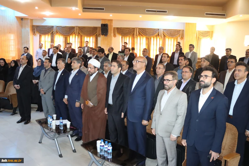 با حضور استاندار و روسای دانشگاه های استان صورت گرفت:
برگزاری آیین استانی گرامیداشت مقام معلم و استاد به میزبانی دانشگاه رازی 5
