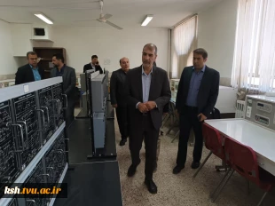 بازدید معاونت توسعه و مدیریت منابع انسانی استانداری کرمانشاه از دانشگاه ملی مهارت استان   2