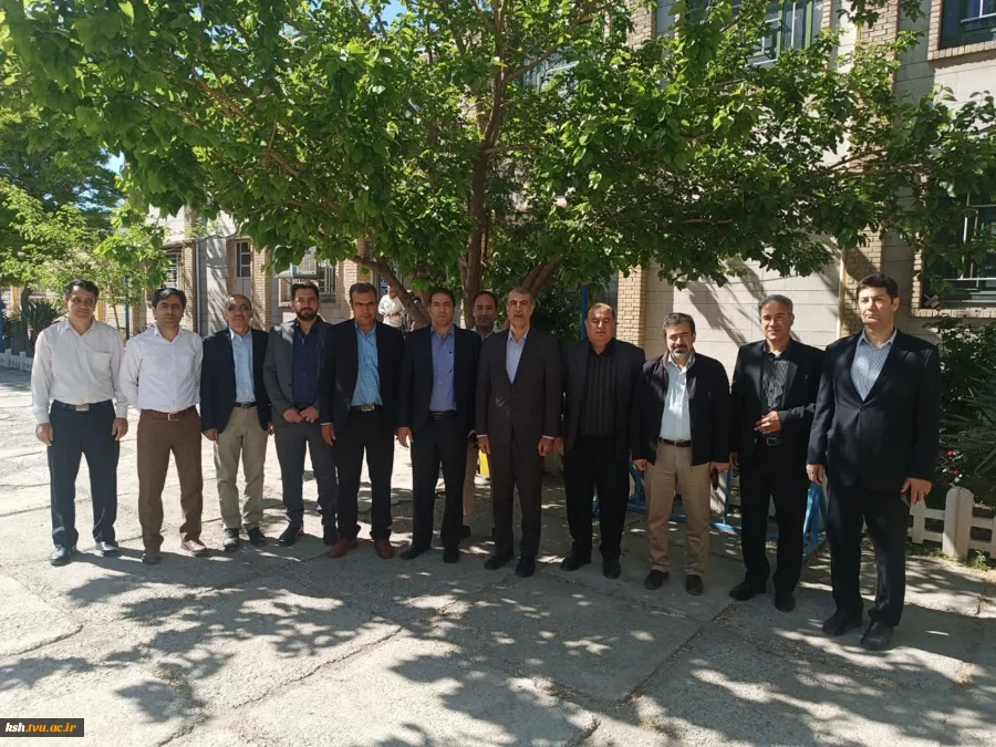 بازدید معاونت توسعه و مدیریت منابع انسانی استانداری کرمانشاه از دانشگاه ملی مهارت استان   3