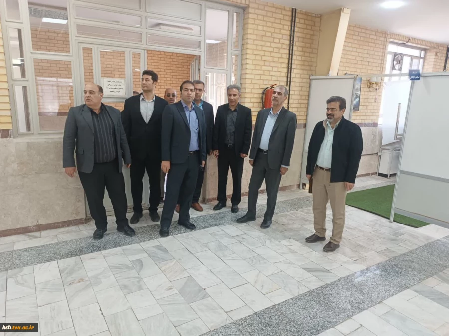 بازدید معاونت توسعه و مدیریت منابع انسانی استانداری کرمانشاه از دانشگاه ملی مهارت استان   5