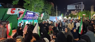 در هفتادو سومین موج تجمعات مردمی انجام شد:
برگزاری ایستگاه صلواتی توسط دانشگاه ملی مهارت کرمانشاه
 2