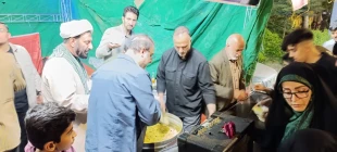 در هفتادو سومین موج تجمعات مردمی انجام شد:
برگزاری ایستگاه صلواتی توسط دانشگاه ملی مهارت کرمانشاه
 2