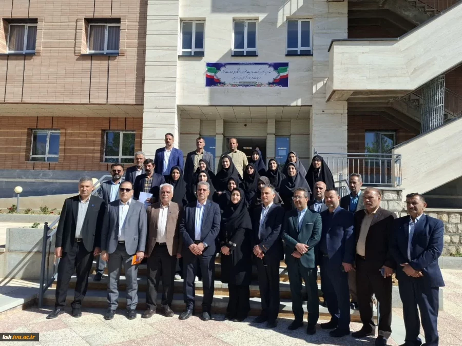 در جریان سفر رئیس دانشگاه ملی مهارت به استان چهارمحال و بختیاری صورت گرفت:
بازدید از مراکز آموزشی استان/ جلسه با کارکنان غیرهیئت علمی/ جلسه با هیئت رئیسه استان 2