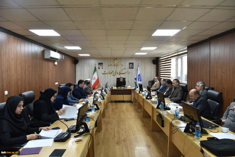 رئیس دانشگاه ملی مهارت در هشتمین جلسه شورای دانشگاه:
مشارکت همه‌جانبه تمام ارکان دانشگاه لازمه رسیدن به موفقیت در سطوح مختلف علمی و آموزشی 2