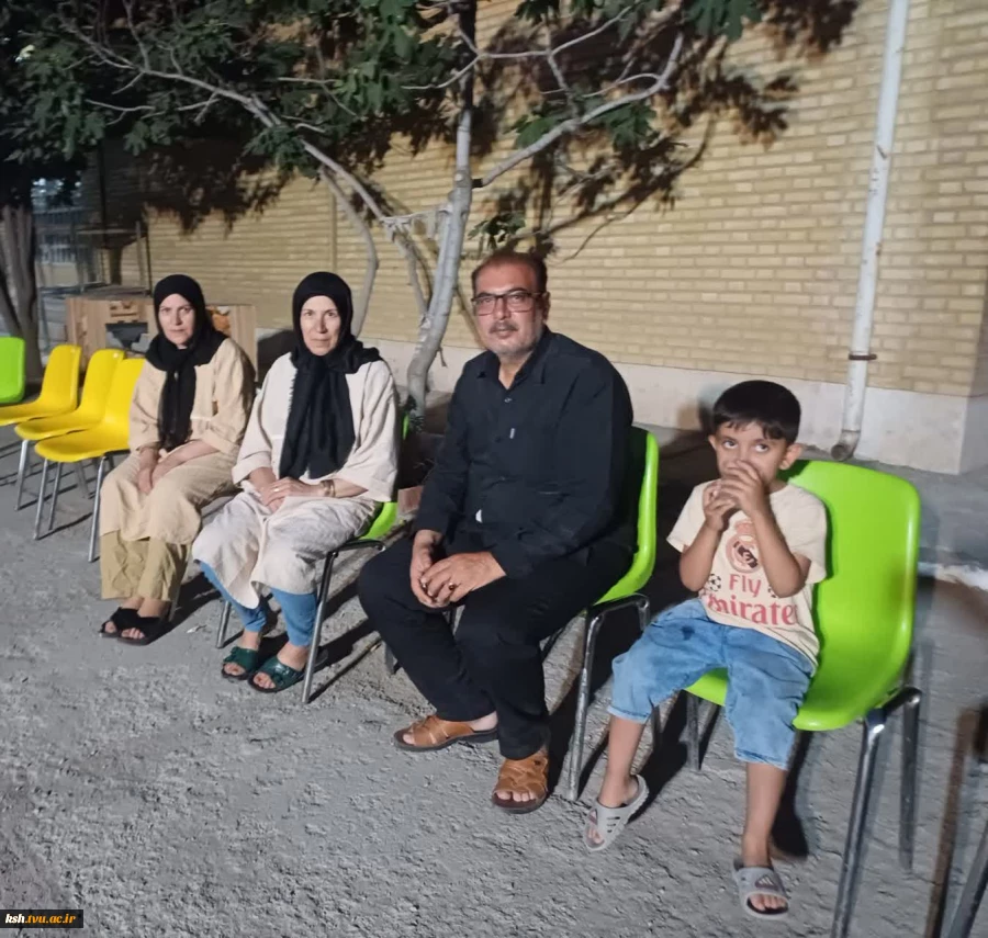 درشب چهارم خدمت رسانی موکب شهید تهرانی مقدم ، دانشگاه ملی مهارت استان کرمانشاه میزبان شیفتگان اهل بیت (ع) بود 4
