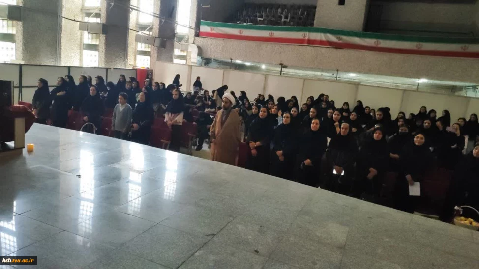 برگزاری مراسم ادبی از مولانا تا حافظ در دانشگاه ملی مهارت واحد دختران کرمانشاه