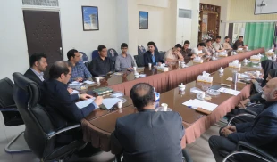 نشست صمیمی  ریاست دانشگاه ملی مهارت استان کرمانشاه با دبیران انجمن های علمی دانشگاه 
 2
